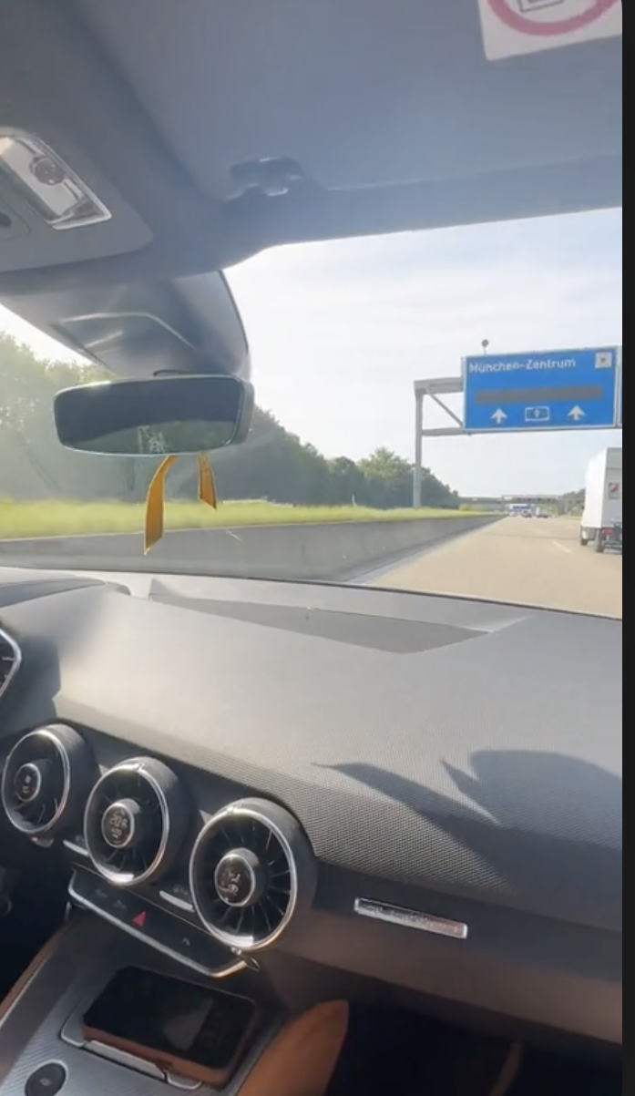 Разделители на загородных дорогах в Германии