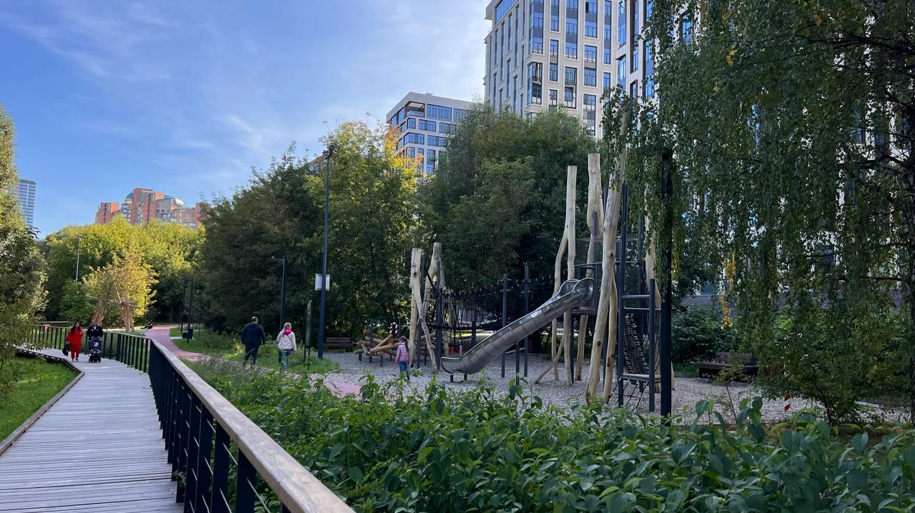 Sminex создал сад в западной части Москвы
