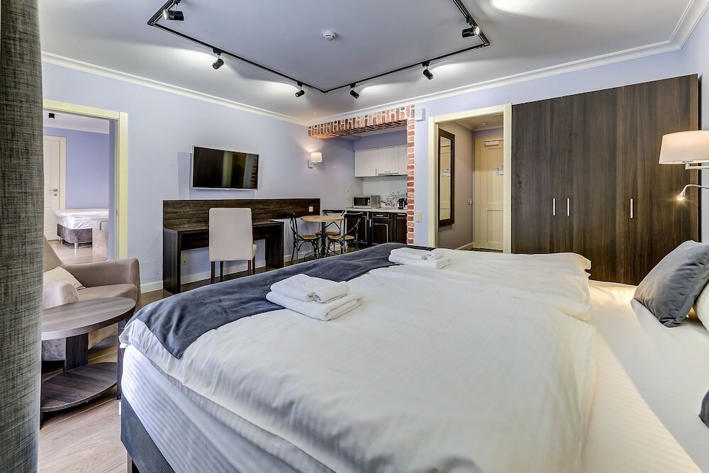 Paul Apartments