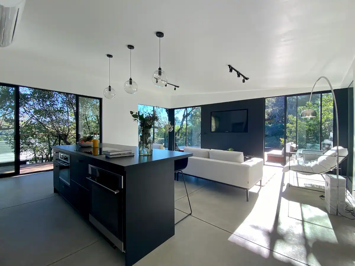 Peaceful and cozy haven with mountain views