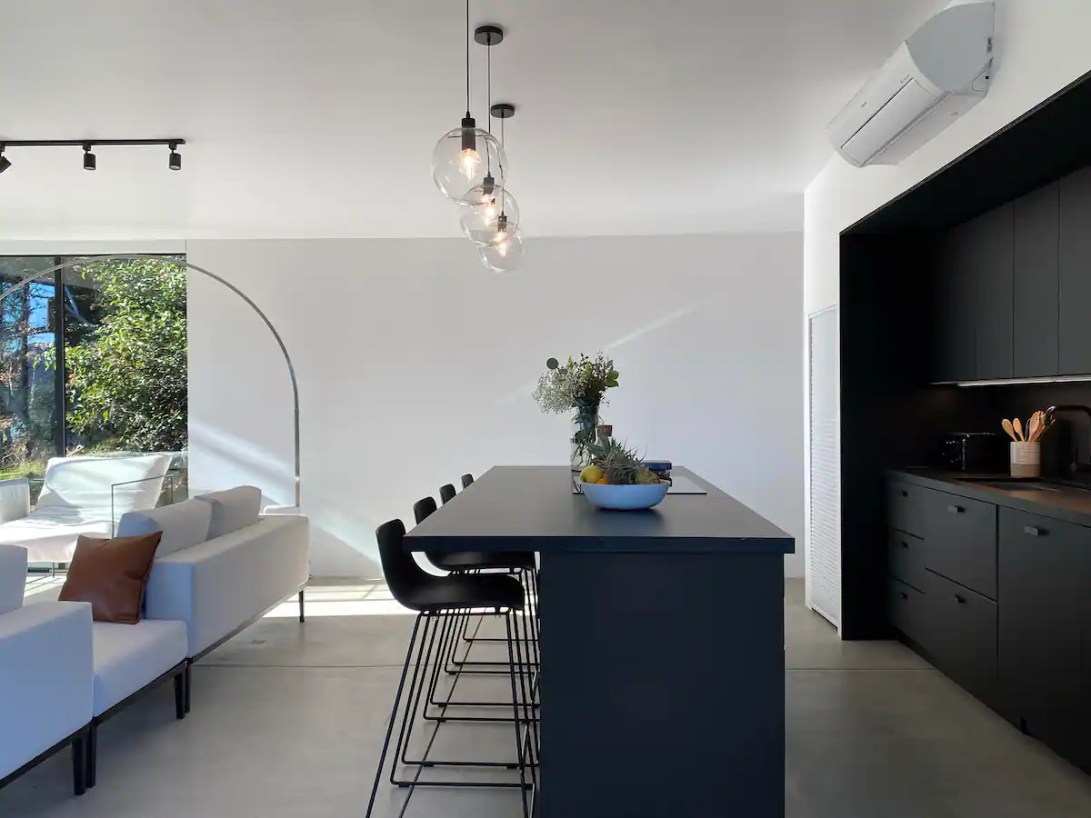 Peaceful and cozy haven with mountain views