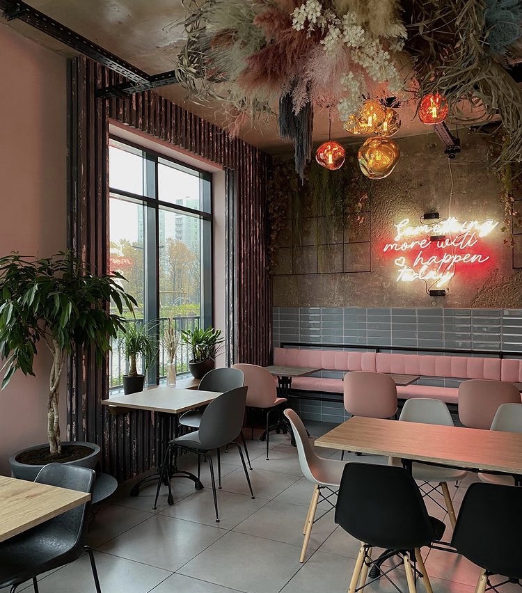 PINK MILK CAFE